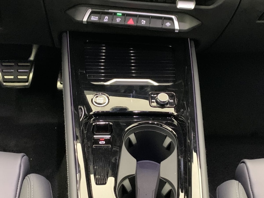 AUDI Q3 SPORTBACK HYBRIDE E-HYBRID 272 CH S TRONIC 6 S LINE - ref: 1-357204 - Photo 15