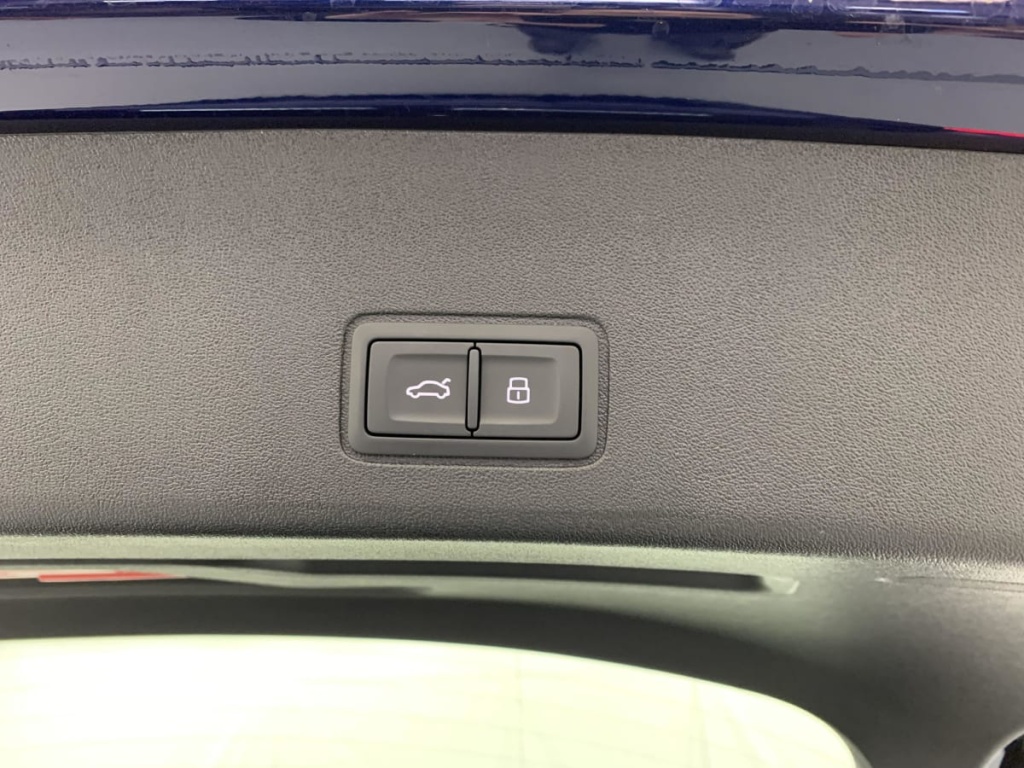 AUDI Q3 Sportback E-HYBRID 272 CH S TRONIC 6 S LINE - ref: 1-357210 - Photo 13