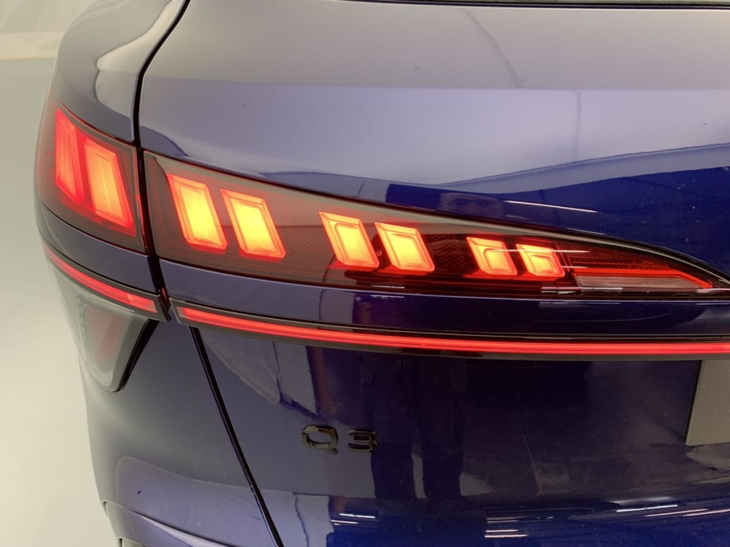 AUDI Q3 Sportback E-HYBRID 272 CH S TRONIC 6 S LINE - ref: 1-357211 - Photo 11