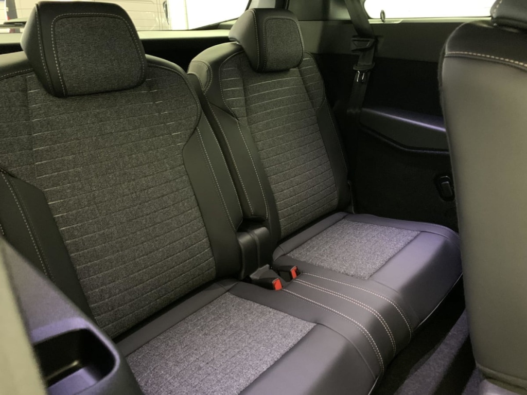 PEUGEOT 5008 Hybrid 145 e-DCS6 Allure - ref: 1-357289 - Photo 11