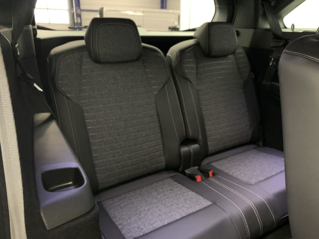 PEUGEOT 5008 Hybrid 145 e-DCS6 Allure - ref: 1-357350 - Photo 11