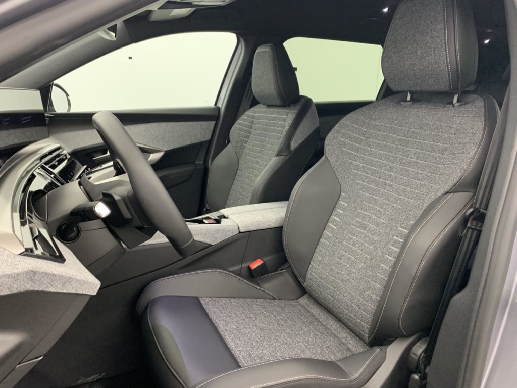 PEUGEOT 5008 Hybrid 145 e-DCS6 Allure - ref: 1-357350 - Photo 20