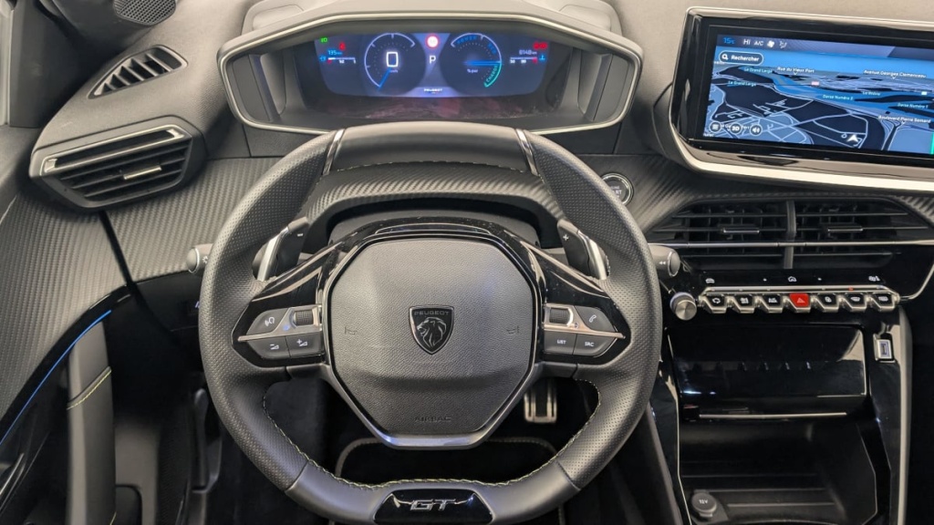 PEUGEOT 208 Hybrid 136 e-DCS6 GT - ref: 1-357677 - Photo 14