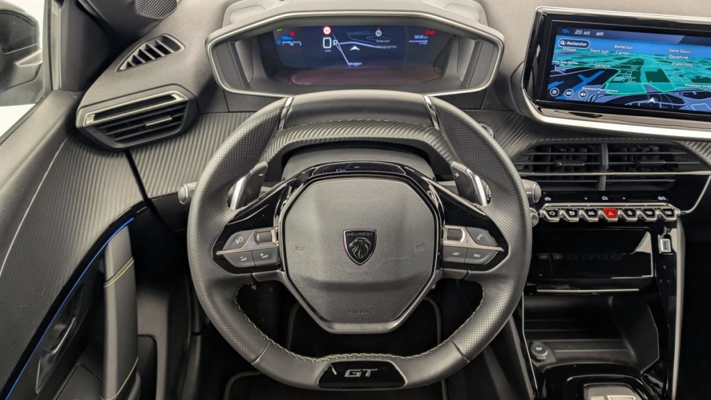 PEUGEOT 208 Hybrid 136 e-DCS6 GT - ref: 1-357681 - Photo 14