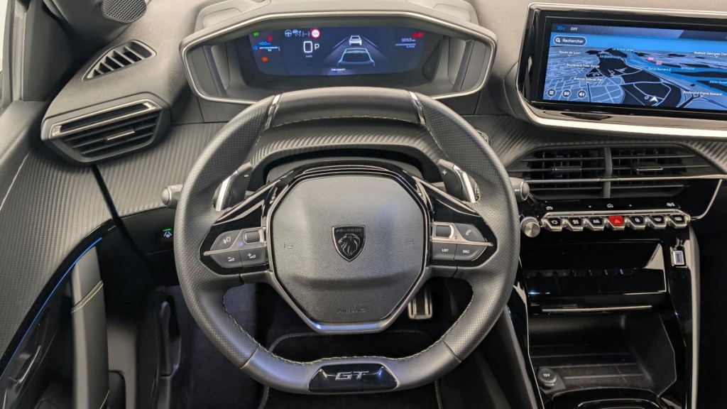 PEUGEOT 208 Hybrid 136 e-DCS6 GT - ref: 1-357683 - Photo 14