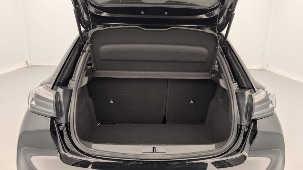 PEUGEOT 208 Hybrid 136 e-DCS6 GT - ref: 1-357690 - Photo 11