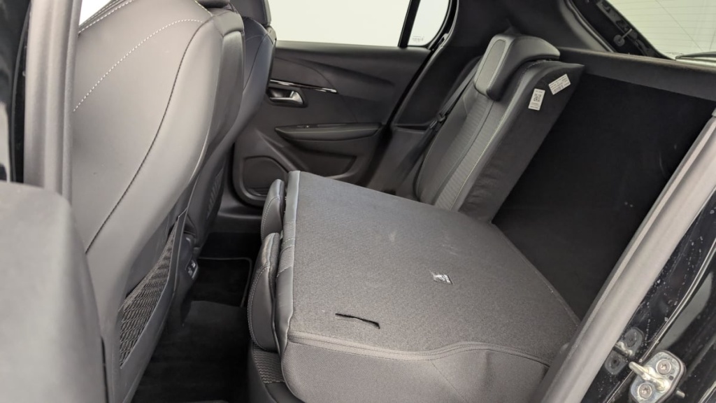 PEUGEOT 208 Hybrid 136 e-DCS6 GT - ref: 1-357690 - Photo 12