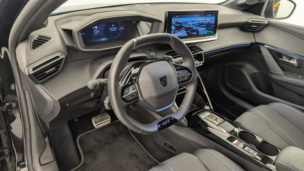 PEUGEOT 208 Hybrid 136 e-DCS6 GT - ref: 1-357690 - Photo 15