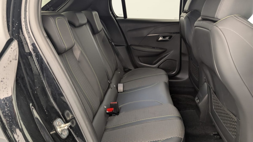 PEUGEOT 208 Hybrid 136 e-DCS6 GT - ref: 1-357692 - Photo 10