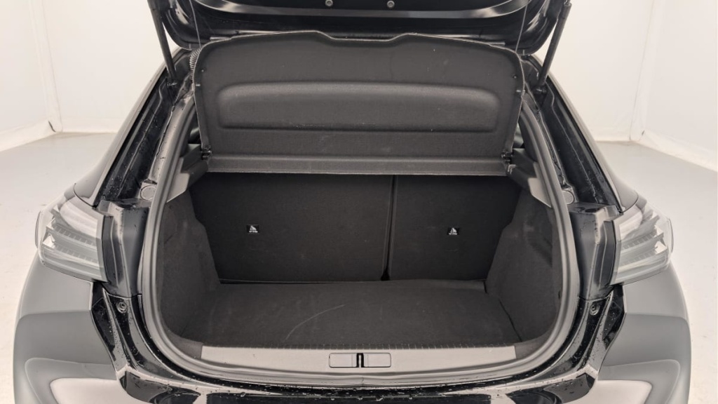 PEUGEOT 208 Hybrid 136 e-DCS6 GT - ref: 1-357692 - Photo 11