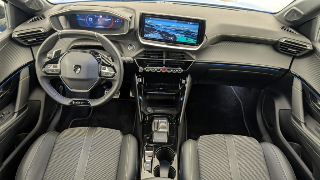 PEUGEOT 208 Hybrid 136 e-DCS6 GT - ref: 1-357703 - Photo 13