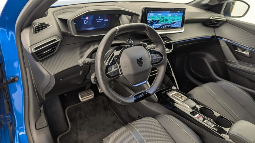 PEUGEOT 208 Hybrid 136 e-DCS6 GT - ref: 1-357704 - Photo 15