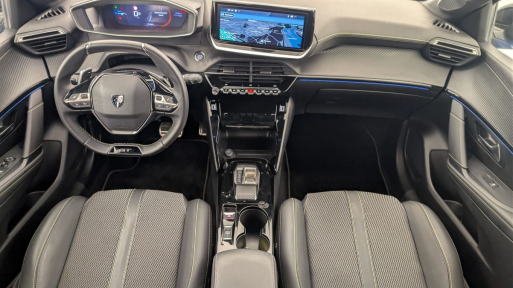 PEUGEOT 208 Hybrid 136 e-DCS6 GT - ref: 1-357706 - Photo 13