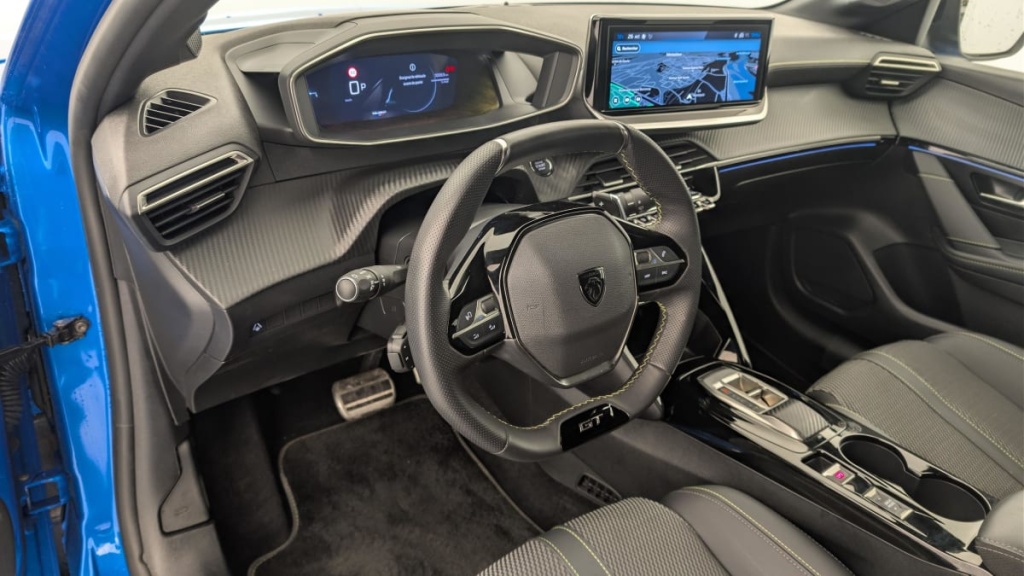 PEUGEOT 208 Hybrid 136 e-DCS6 GT - ref: 1-357706 - Photo 15