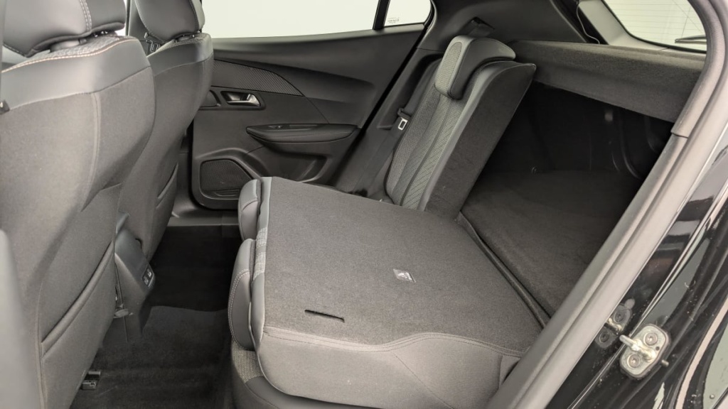 PEUGEOT 2008 PureTech 100 S S BVM6 Allure - ref: 1-357714 - Photo 12