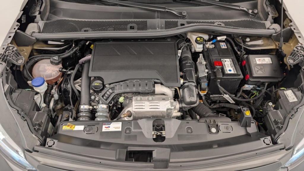 PEUGEOT 2008 PureTech 100 S S BVM6 Allure - ref: 1-357714 - Photo 20