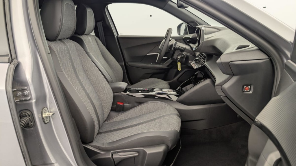 PEUGEOT 2008 PureTech 130 S S EAT8 Allure - ref: 1-357738 - Photo 9