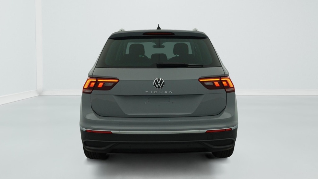VOLKSWAGEN Tiguan 1.5 TSI 150ch BVM6 Life - ref: 1-357752 - Photo 6