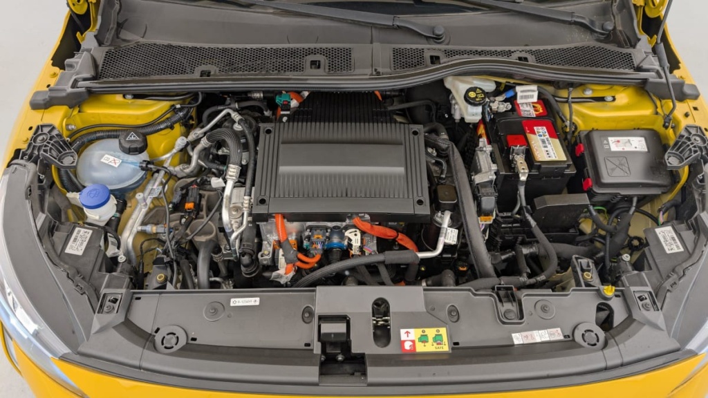 PEUGEOT 208 50 KWH 136CH ALLURE - ref: 1-357808 - Photo 18