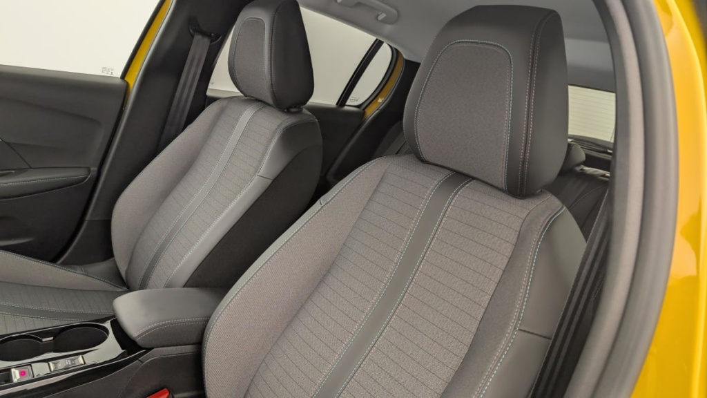 PEUGEOT 208 50 KWH 136CH ALLURE - ref: 1-357809 - Photo 16