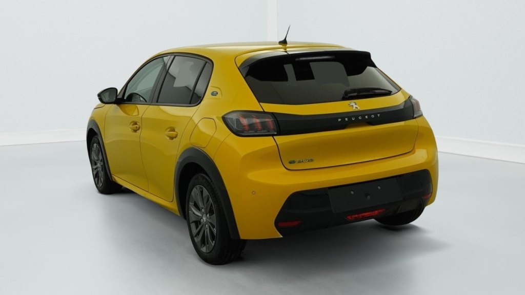 PEUGEOT 208 50 KWH 136CH ALLURE - ref: 1-357809 - Photo 5