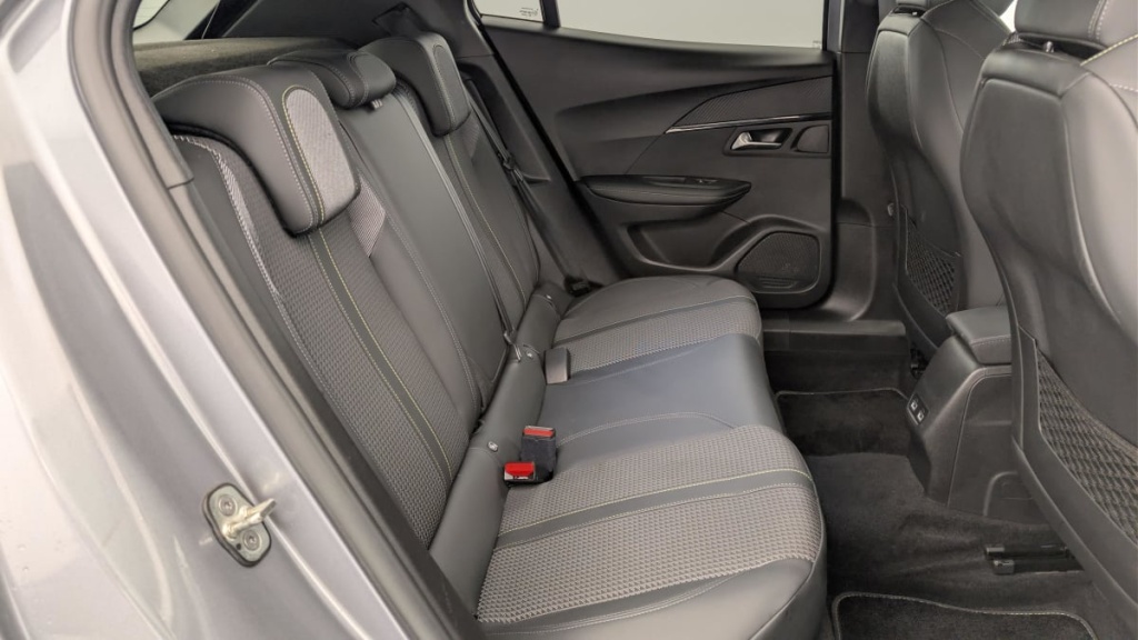 PEUGEOT 2008 136 ch GT - ref: 1-357811 - Photo 10