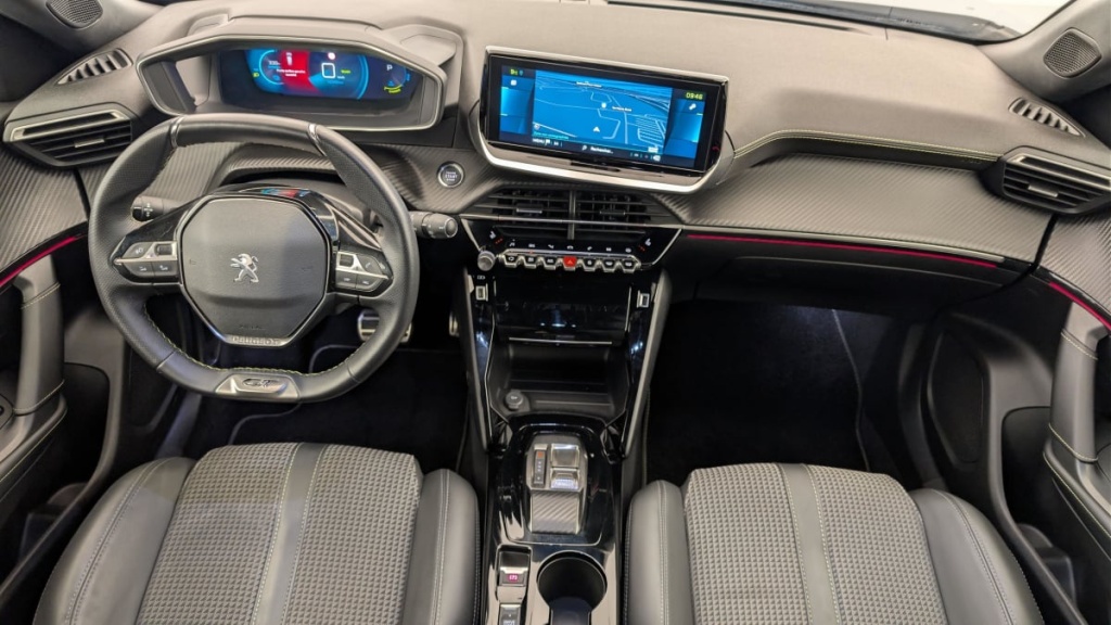 PEUGEOT 2008 136 ch GT - ref: 1-357811 - Photo 12