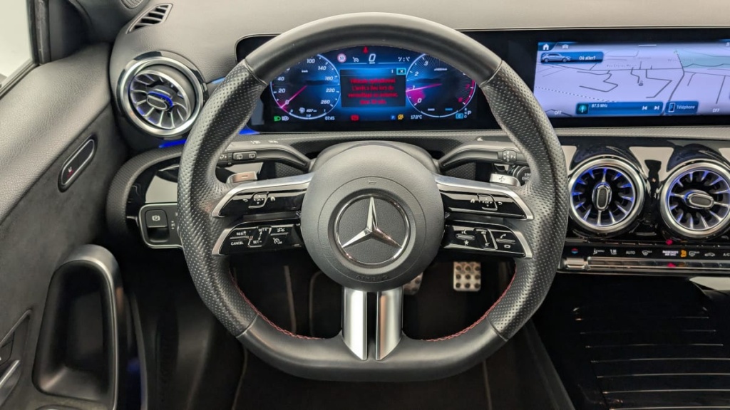 MERCEDES Classe A 180 7G-DCT AMG LINE - ref: 1-357911 - Photo 14