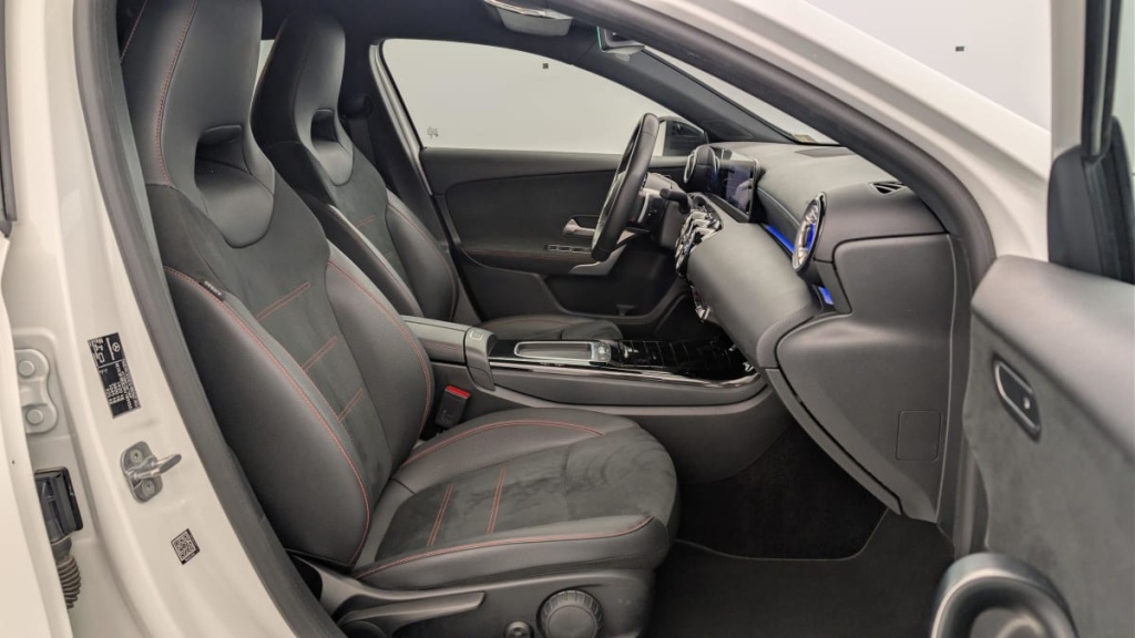 MERCEDES Classe A 180 7G-DCT AMG LINE - ref: 1-357911 - Photo 9