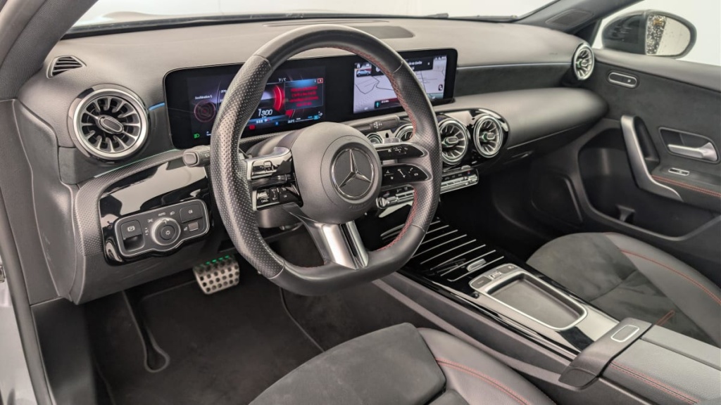 MERCEDES Classe A 200 7G-DCT AMG LINE - ref: 1-357921 - Photo 15