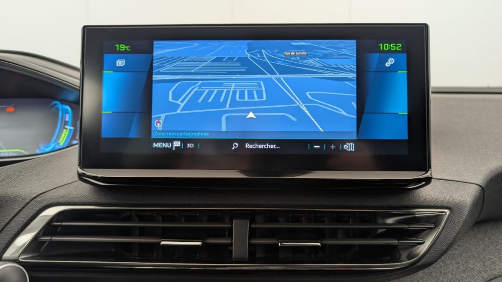 PEUGEOT 3008 Hybrid 225 e-EAT8 Allure Pack - ref: 1-357961 - Photo 17