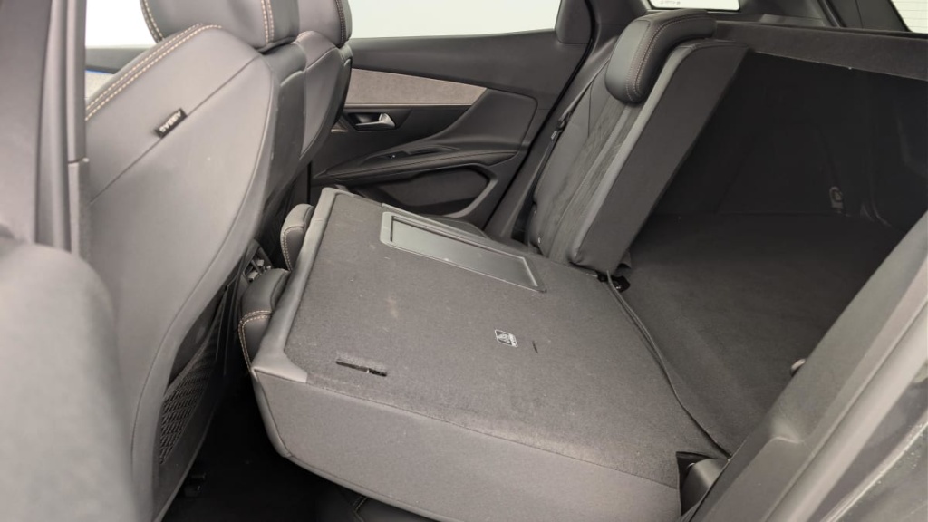 PEUGEOT 3008 Hybrid 225 e-EAT8 GT Pack - ref: 1-357986 - Photo 12