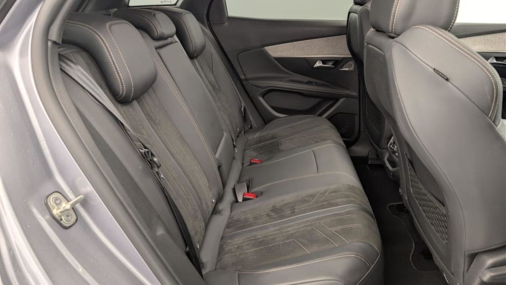 PEUGEOT 3008 Hybrid 225 e-EAT8 GT Pack - ref: 1-357988 - Photo 10