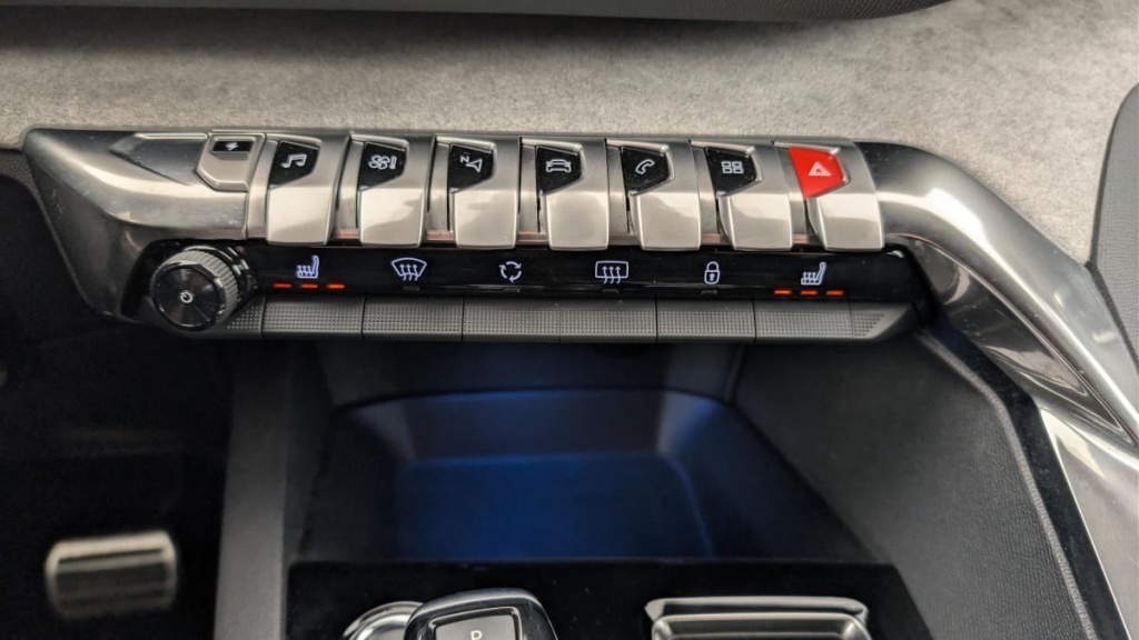 PEUGEOT 3008 Hybrid 225 e-EAT8 GT Pack - ref: 1-357988 - Photo 20