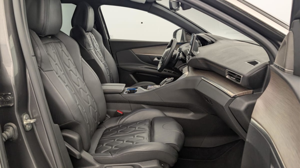 PEUGEOT 3008 Hybrid4 300 e-EAT8 GT Pack - ref: 1-358238 - Photo 9