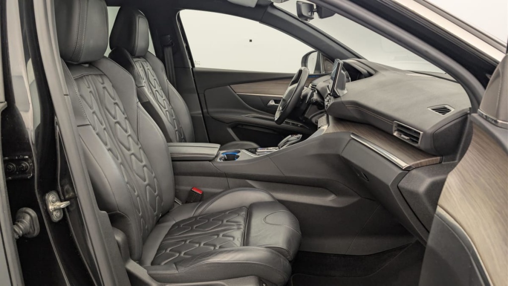 PEUGEOT 3008 Hybrid4 300 e-EAT8 GT Pack - ref: 1-358246 - Photo 9