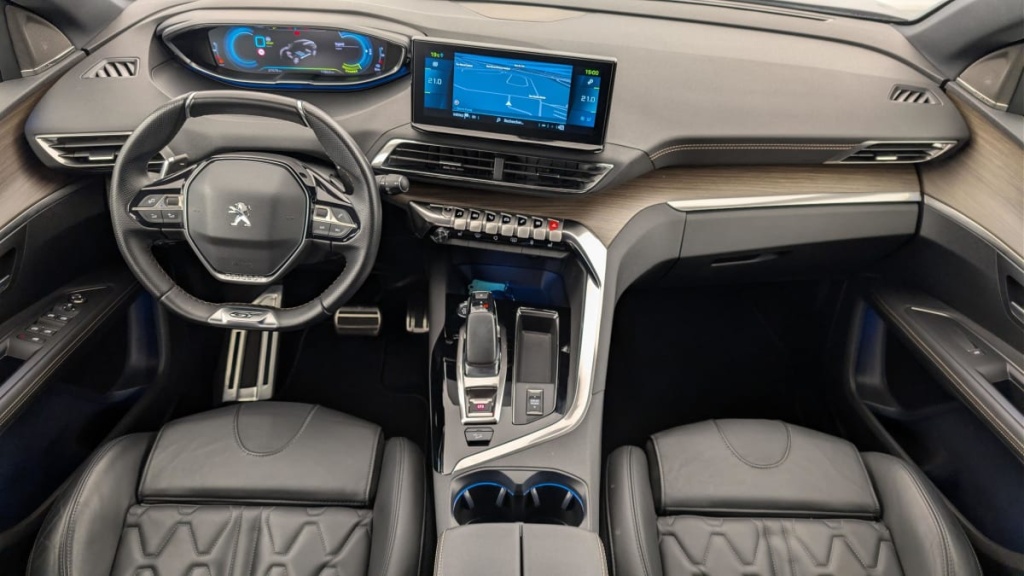 PEUGEOT 3008 Hybrid4 300 e-EAT8 GT Pack - ref: 1-358247 - Photo 13