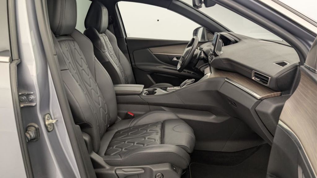 PEUGEOT 3008 Hybrid4 300 e-EAT8 GT Pack - ref: 1-358247 - Photo 9