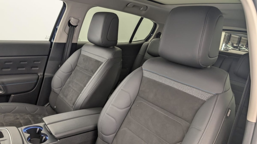 CITROEN C5 Aircross Hybride Rechargeable 225 e-EAT8 Shine - ref: 1-358252 - Photo 16