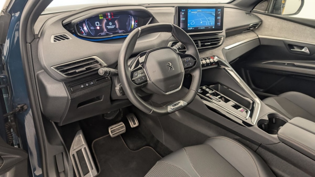 PEUGEOT 5008 Hybrid 136 e-DCS6 GT - ref: 1-358254 - Photo 15