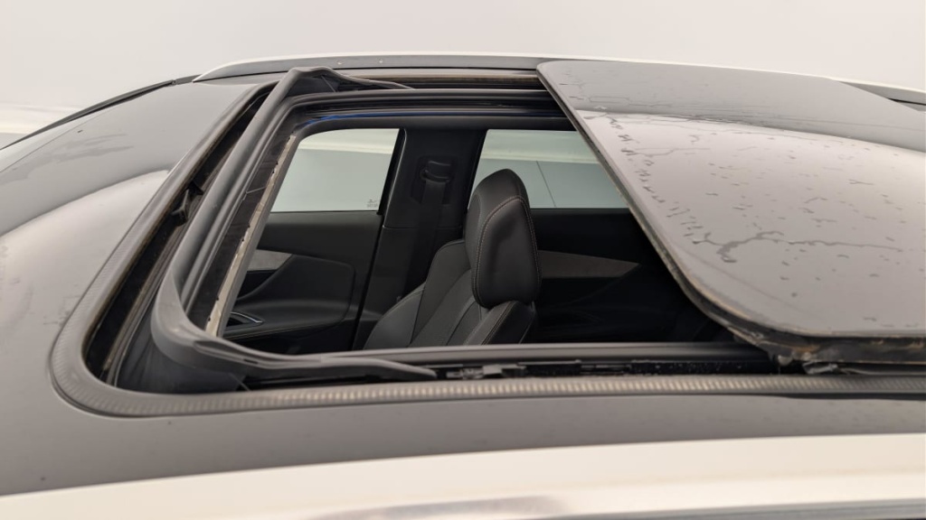 PEUGEOT 3008 Hybrid4 300 e-EAT8 GT - ref: 1-358342 - Photo 20