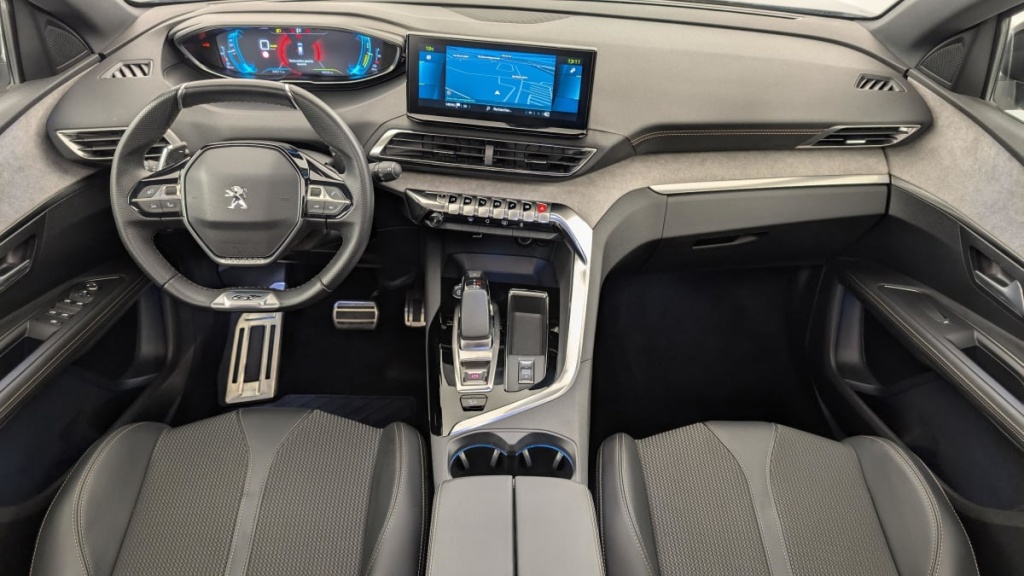 PEUGEOT 3008 Hybrid4 300 e-EAT8 GT - ref: 1-358344 - Photo 13