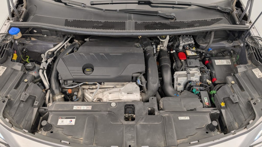 PEUGEOT 3008 Hybrid4 300 e-EAT8 GT - ref: 1-358344 - Photo 20