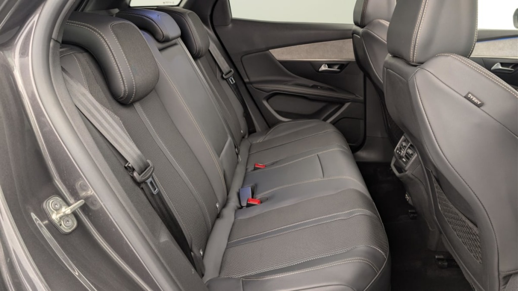 PEUGEOT 3008 Hybrid4 300 e-EAT8 GT - ref: 1-358355 - Photo 10