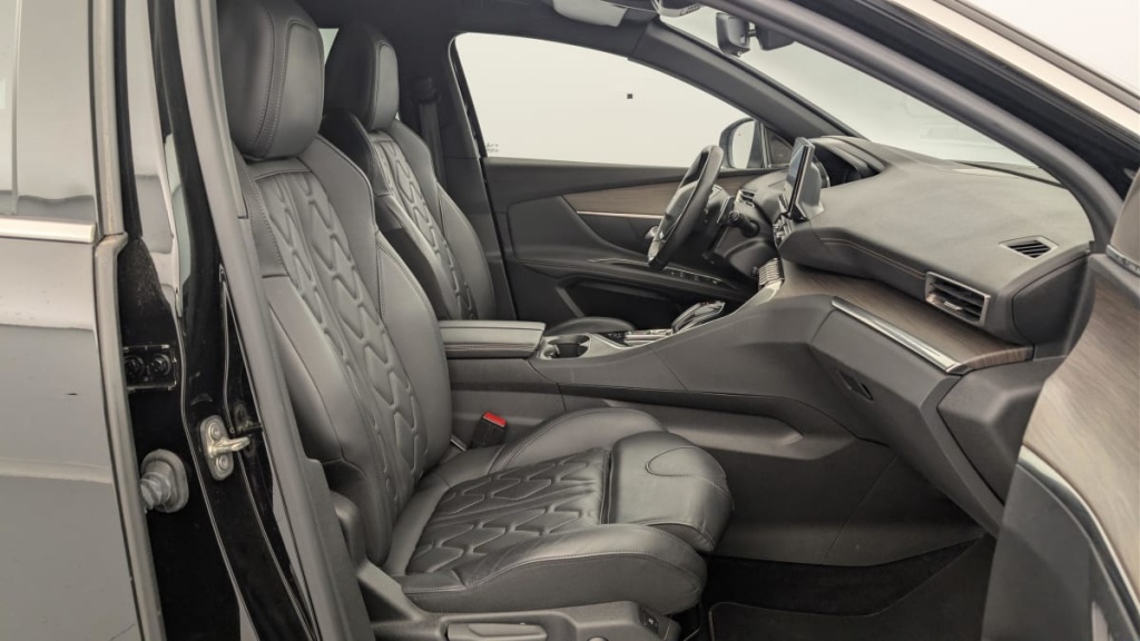 PEUGEOT 3008 Hybrid4 300 e-EAT8 GT Pack - ref: 1-358361 - Photo 9