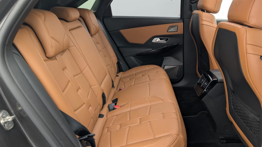 DS DS7 Crossback Hybride E-Tense 300 EAT8 4x4 Rivoli - ref: 1-358440 - Photo 10