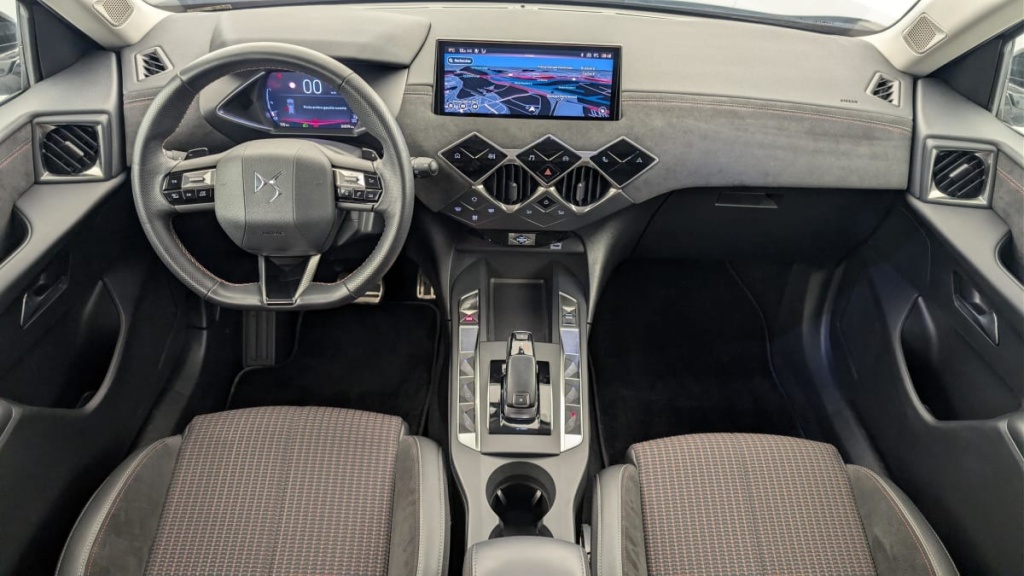 DS DS3 Puretech 130 EAT 8 Performance Line + - ref: 1-358666 - Photo 13