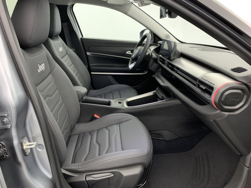 JEEP Avenger 1.2 Turbo T3 110 ch e-Hybrid BVR6 Summit - ref: 1-358788 - Photo 9