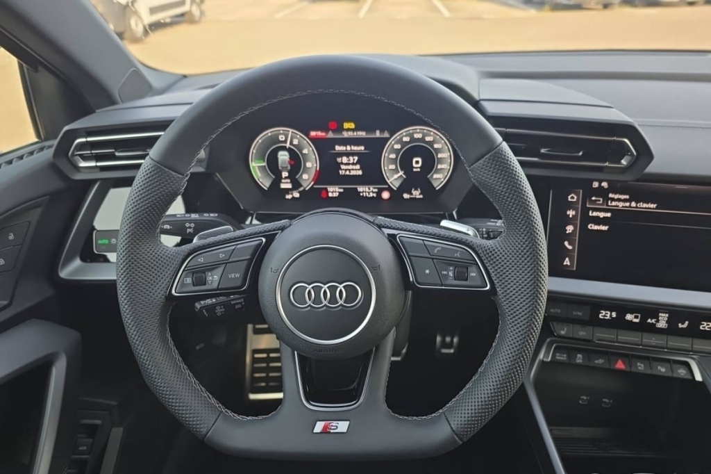 AUDI A3 Sportback 45 TFSI E HYBRIDE RECHARGEABLE 272 S TRONIC 6 S LINE - ref: 1-358891 - Photo 14