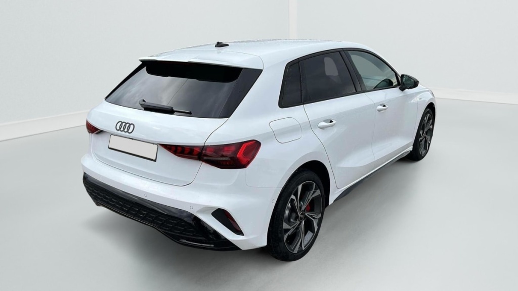 AUDI A3 Sportback 45 TFSI E HYBRIDE RECHARGEABLE 272 S TRONIC 6 S LINE - ref: 1-358902 - Photo 7